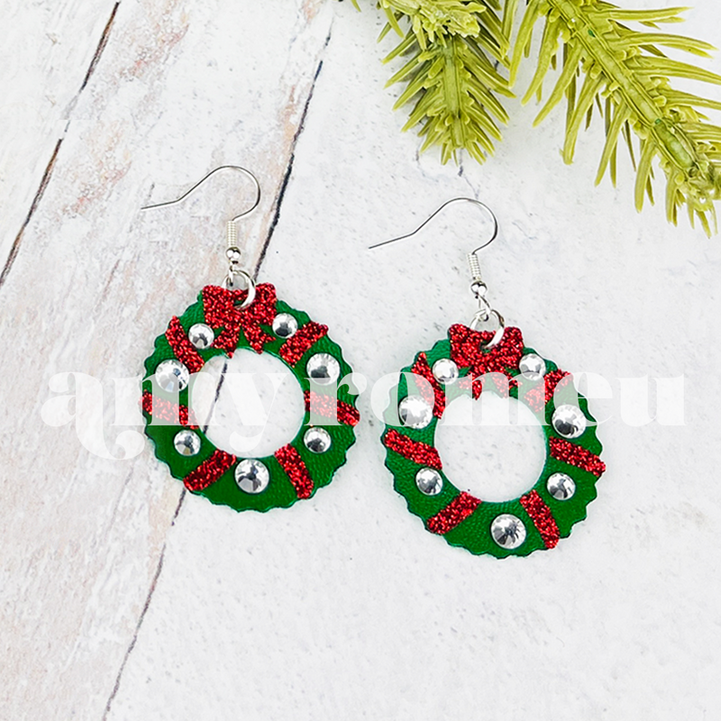 Christmas Wreath Earrings SVG